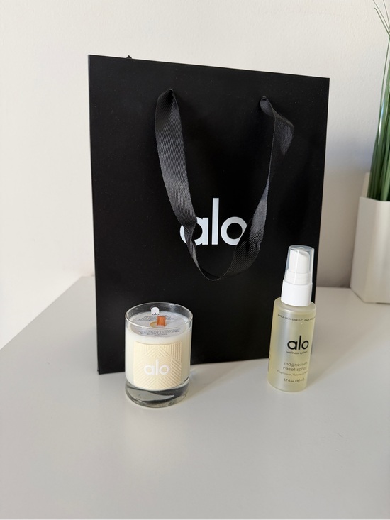 ALO Yoga Other - Alo Yoga Wellness Set Candle + Magnesium Reset Spray Gift Bundle New